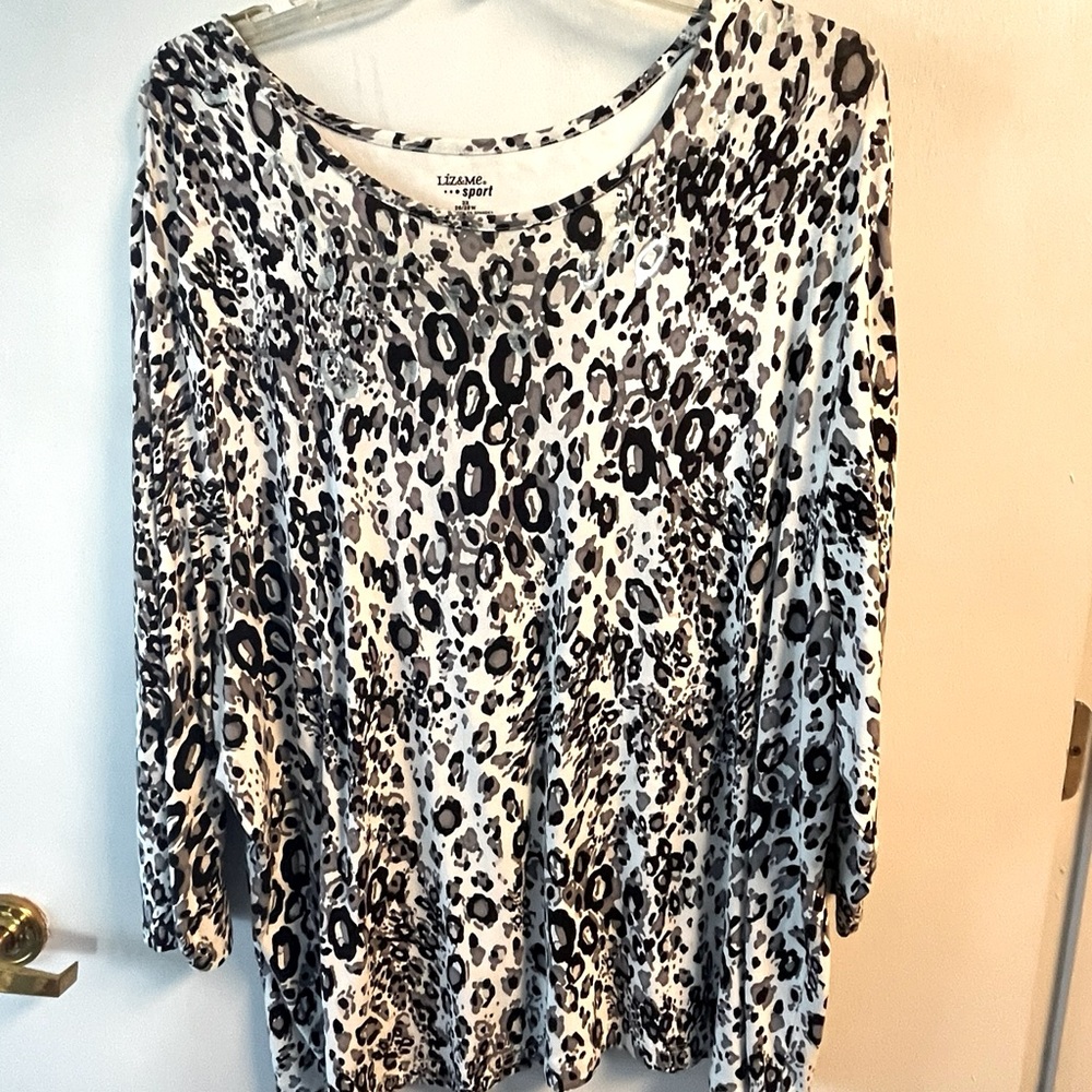 Plus size Catherine’s Liz & Me knit blouse.